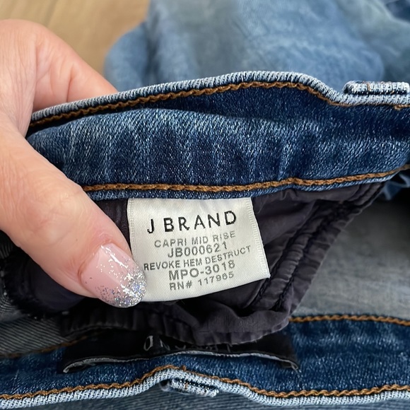 J Brand mid rise skinny jeans - Picture 4 of 6